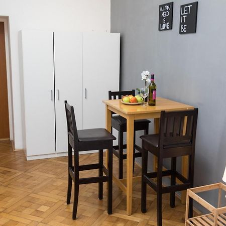 Welcome Apartments On Lublanska Praga Exterior foto